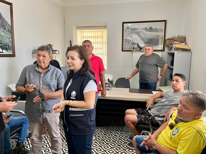 Prefeitura de Sousa entrega processos ao DNOCS para regularização das terras dos colonos de São Gonçalo
