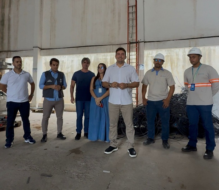 Prefeitura intensifica ação integrada e já retira quase 3 toneladas de fios sem utilidade nos postes da cidade